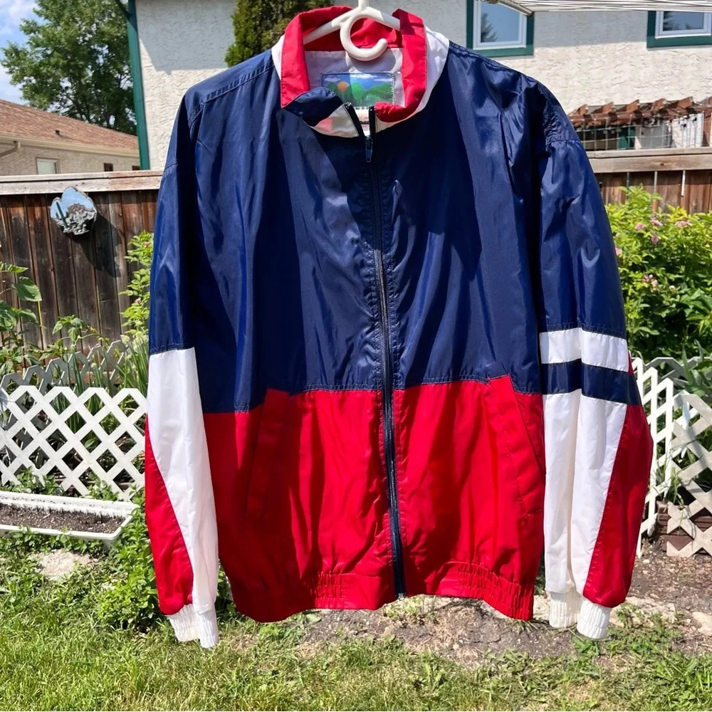 Northern  Climate Men’s Windbreaker